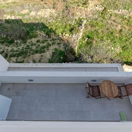 Apartmán A Lovely, 2br Penthouse With Large Outdoor By 360 Estates Iklin