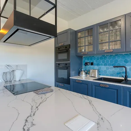 A Lovely, 2br Penthouse With Large Outdoor By 360 Estates Apartmán *