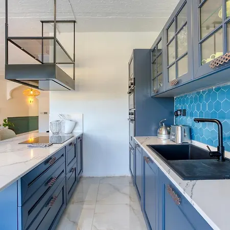Appartement A Lovely, 2br Penthouse With Large Outdoor By 360 Estates