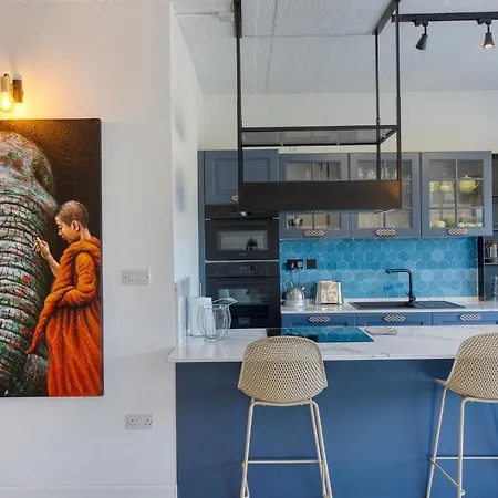 公寓 A Lovely, 2br Penthouse With Large Outdoor By 360 Estates