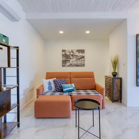 A Lovely, 2br Penthouse With Large Outdoor By 360 Estates Appartement *