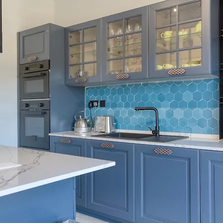Appartement A Lovely, 2br Penthouse With Large Outdoor By 360 Estates