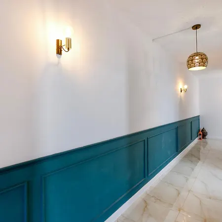 A Lovely, 2br Penthouse With Large Outdoor By 360 Estates *